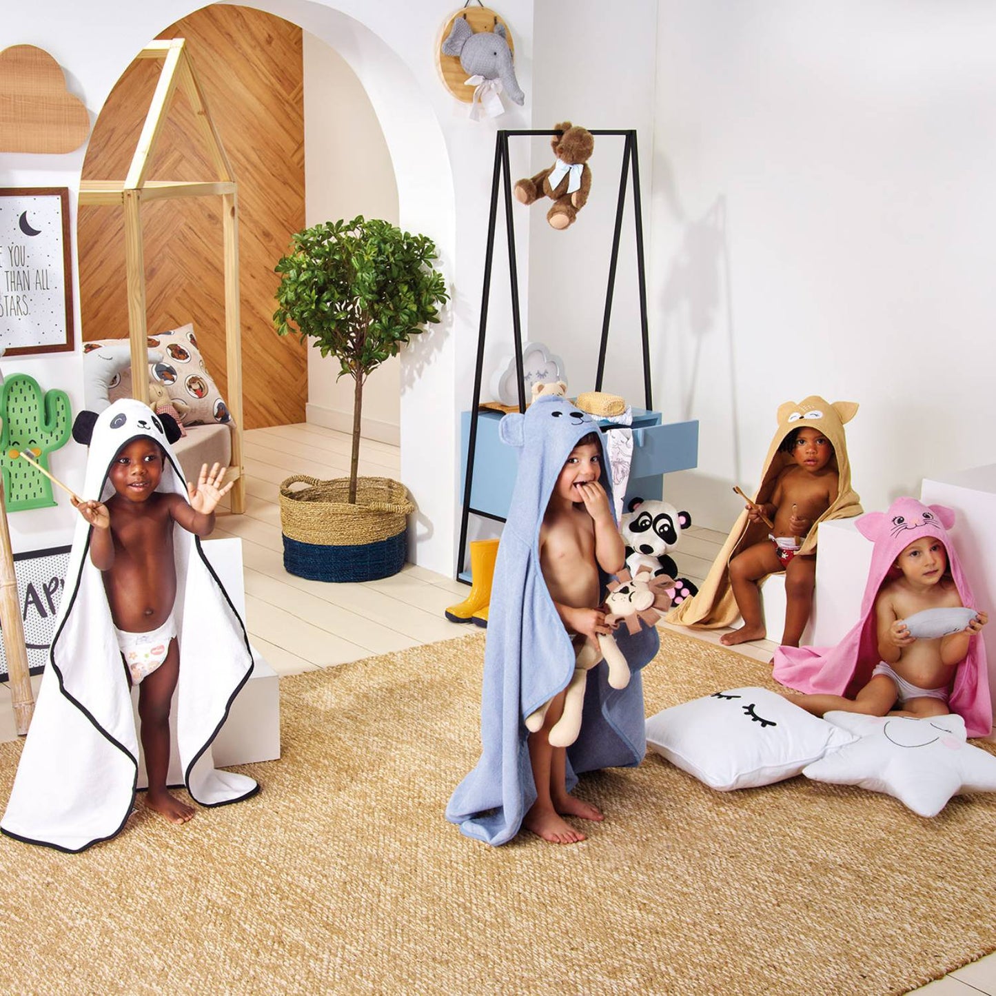 Toalla Capucha De Algodón Bordado Gata - 75 x 100cm - 300 g/m² - Teka